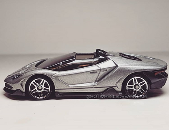 lamborghini aventador roadster hot wheels