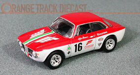 Hot Wheels Alfa Romeo Giulia Sprint GTA Door Slammers 1/64 Hot Wheels Alfa Romeo Giulia Sprint GTA Door Slammers 1/64