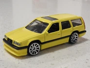 2021 Factory Fresh Yellow