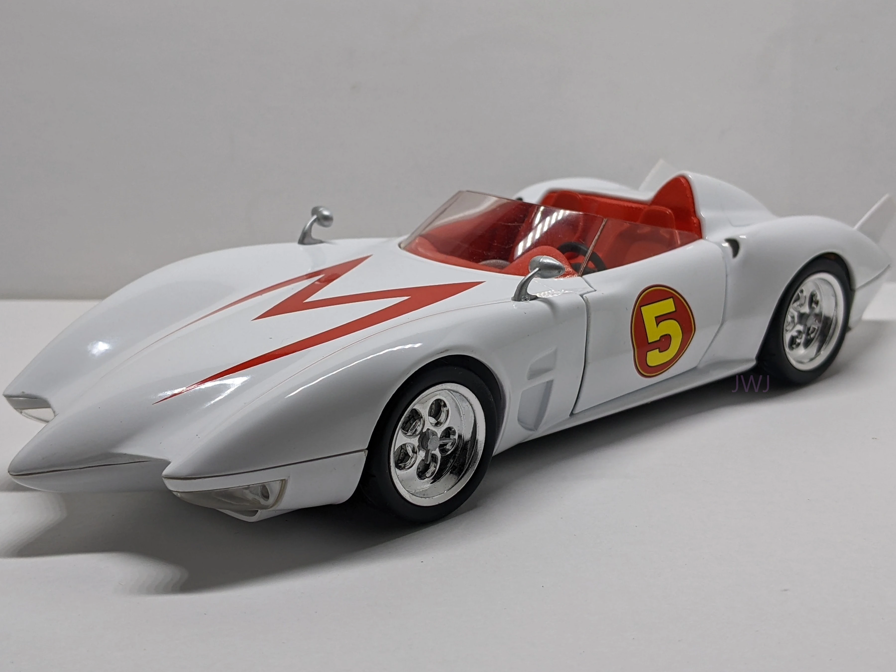 Mach 5 (1:24)