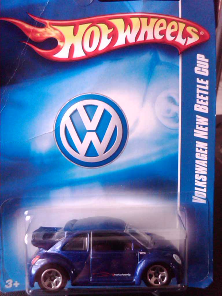 Hot Wheels VW VOLKSWAGON NEW BEETLE CUP_2007 Team POP-OFFS 3 of 4_K7556_MOC NEW 