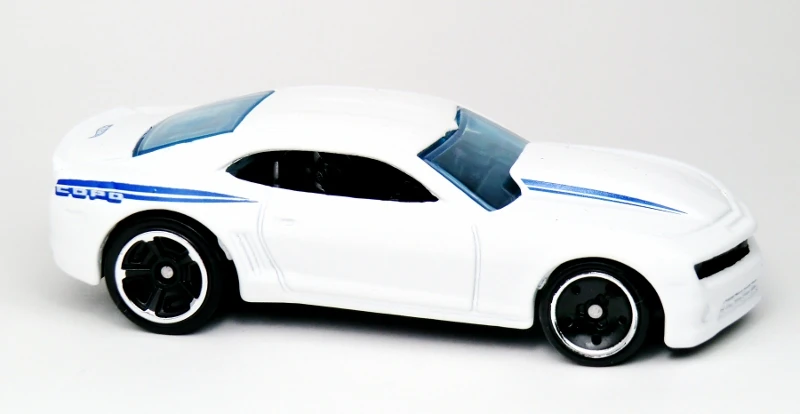 Hot Wheels - 18 Copo Camaro SS white