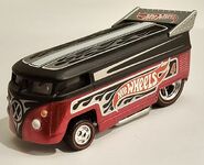 2013-MI K-Mart Y5399 VW Bus Pink Black HWR4 open-4