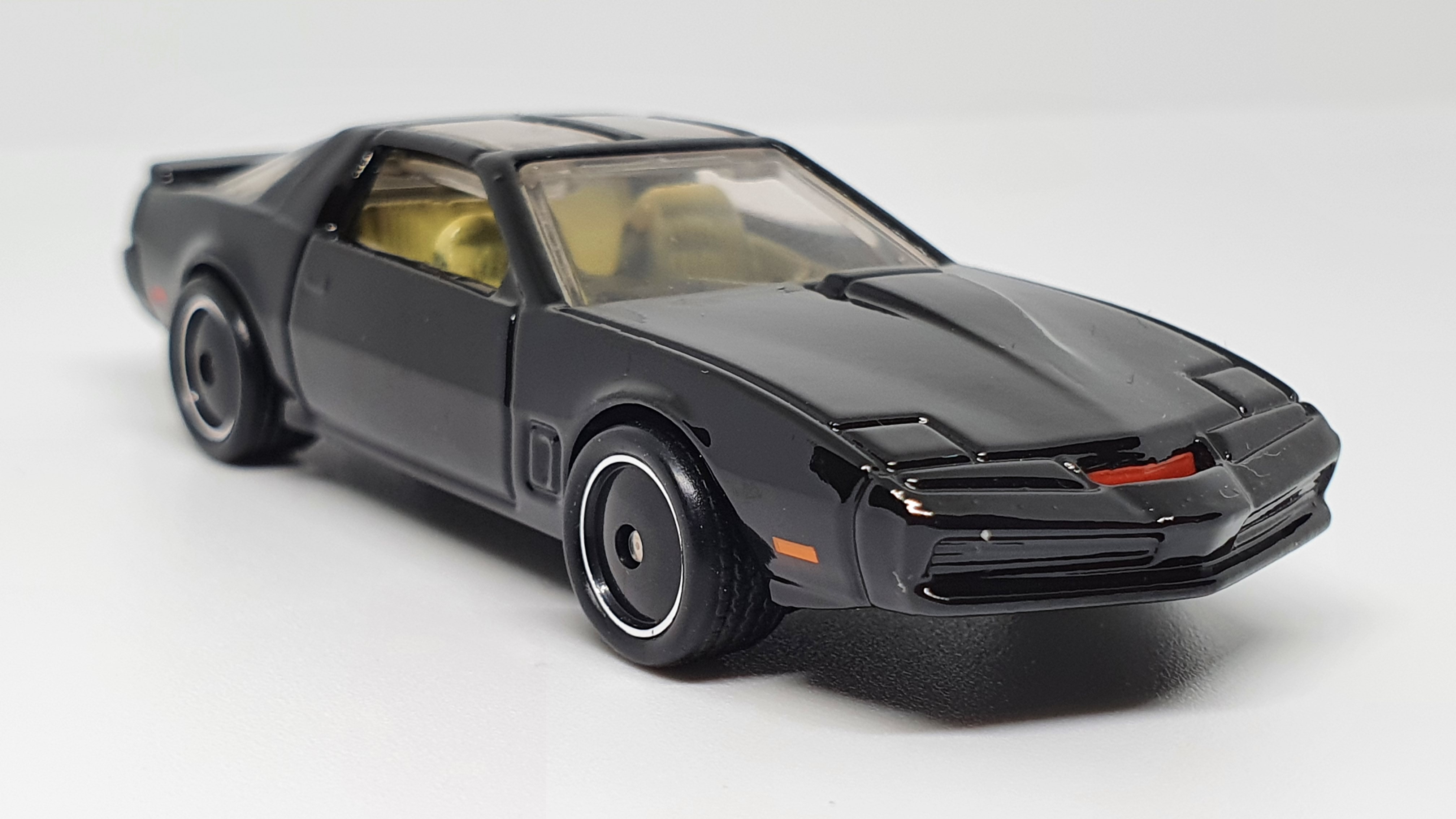 Knight Rider - K2000 (K.I.T.T.) 1:32 scale car - Jada Toys