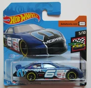2019 '05 Dodge Charger Stock Car (blister) by 24/Drawing