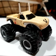 2001McDonaldsBulldozerMonsterTruck.jpg (3.95 MB) McDonald's version in 2001