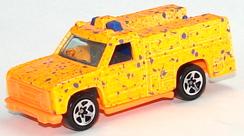 1995 Hot Wheels #410 Splatter Paint Series 3/4 JUICE MACHINE Yellow w/5 Spokes 