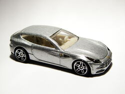 HOT WHEELS - 2011 HW PREMIERE FERRARI FF