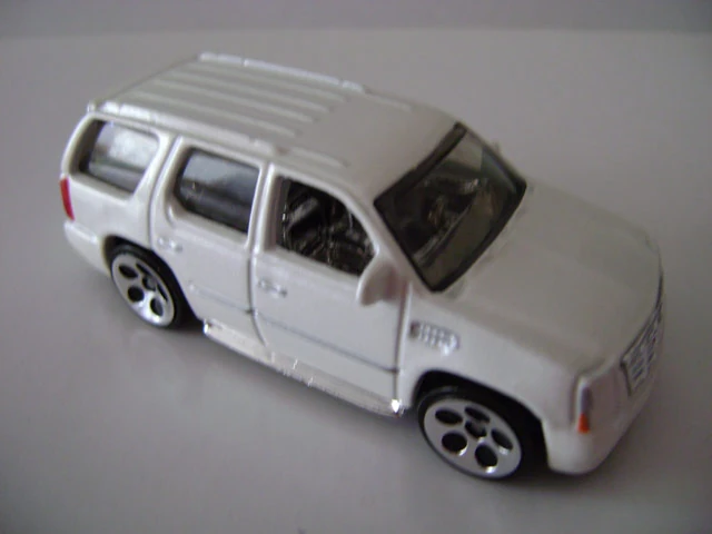 '07 Cadillac Escalade (2nd Color)