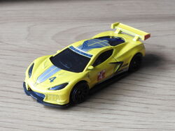 Hot Wheels Corvette C8 R Esportivo Amarelo Mattel GRX31 em Promoção na  Americanas