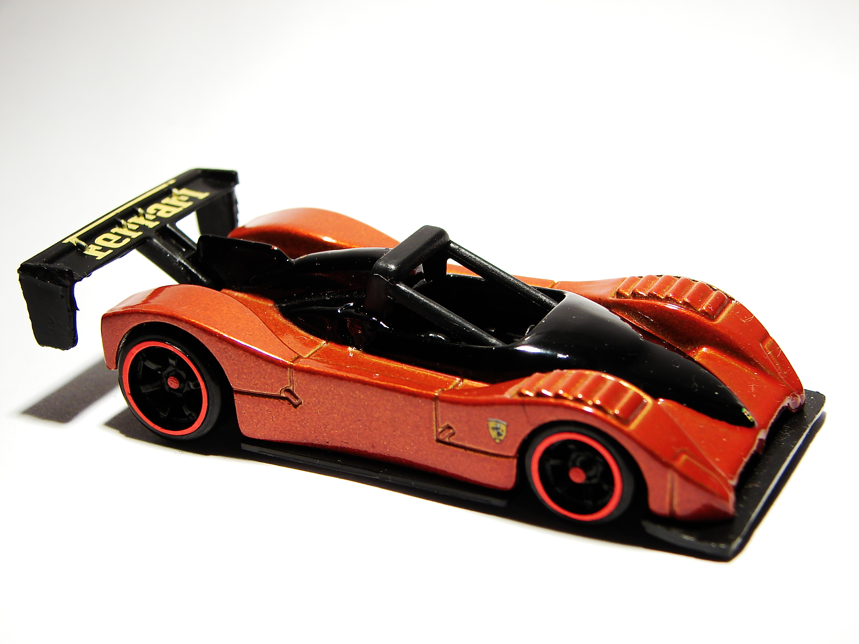 Hot Wheels 1.18 Ferrari F333 SP Post Race Dirty Version #30 Red for sale online 