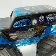 Closer look at Round roll cage variation