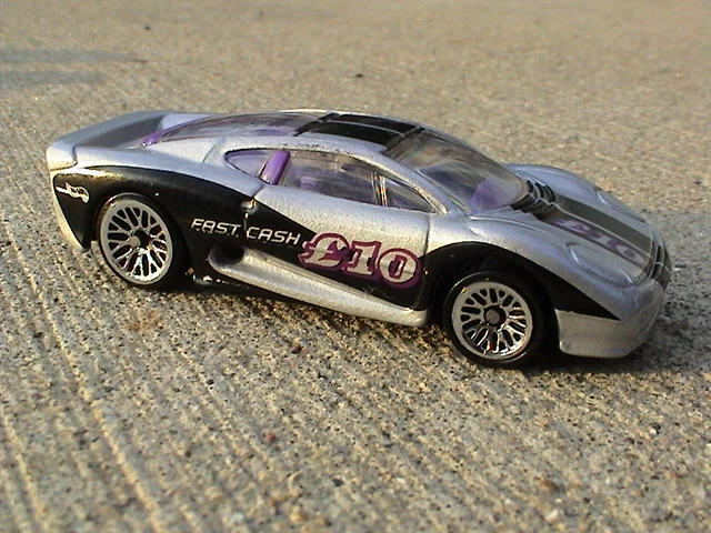 hot wheels dash 4 cash series ferrari f40