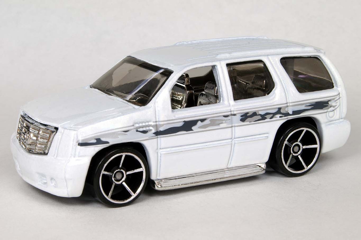 07 cadillac hot sale escalade hot wheels