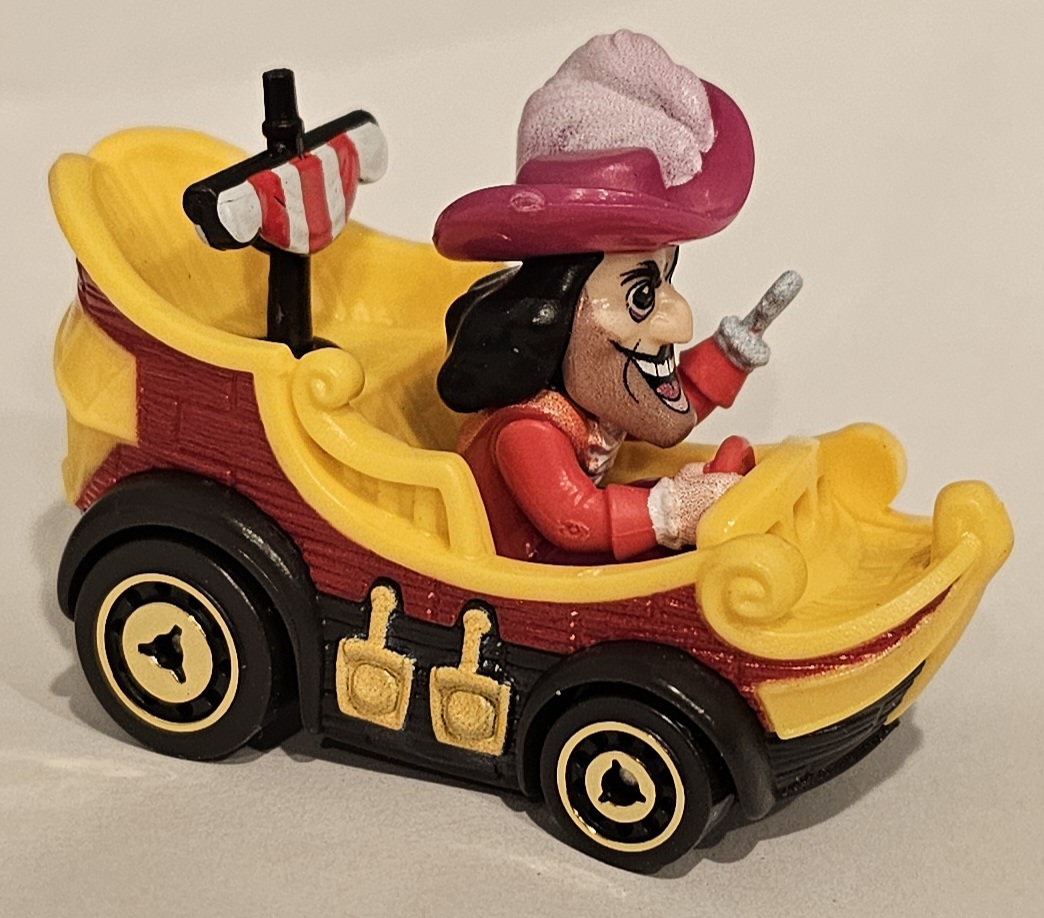 Hot Wheels Racer Verse Captain Hook -  Sweden