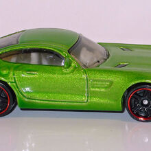hot wheels 15 mercedes amg gt green
