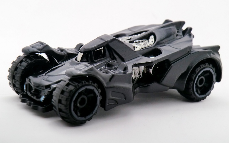 2015 Hot Wheels #62 HW City-Batman BATMOBILE Dark Chrome w/Black Pr5 Sp Yell Rim 