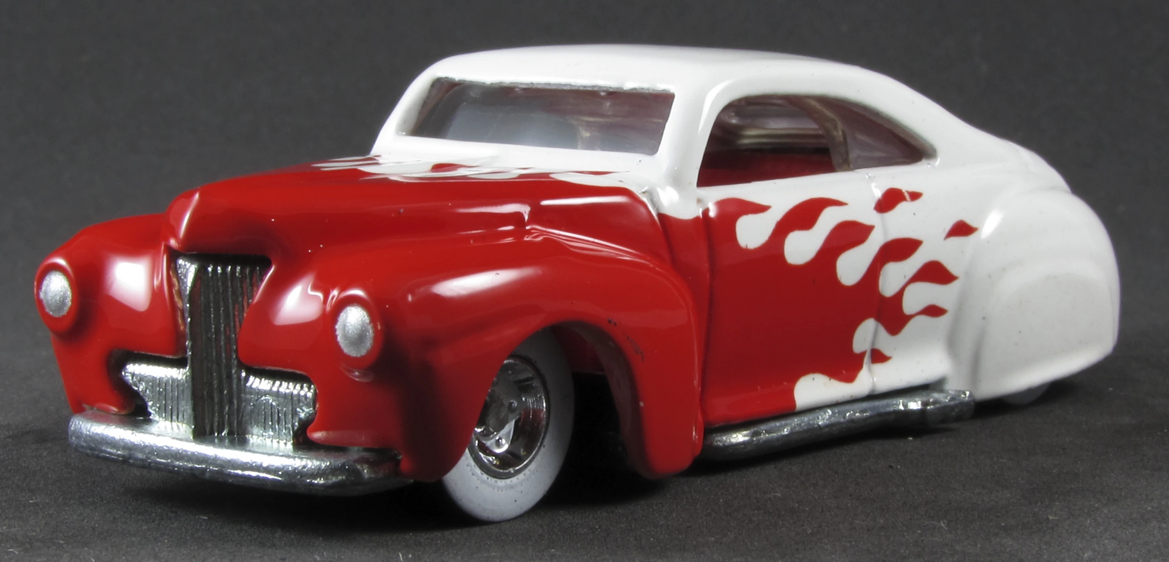 1999 Tail Dragger (White)