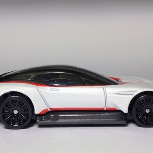 hot wheels aston martin vulcan 2020