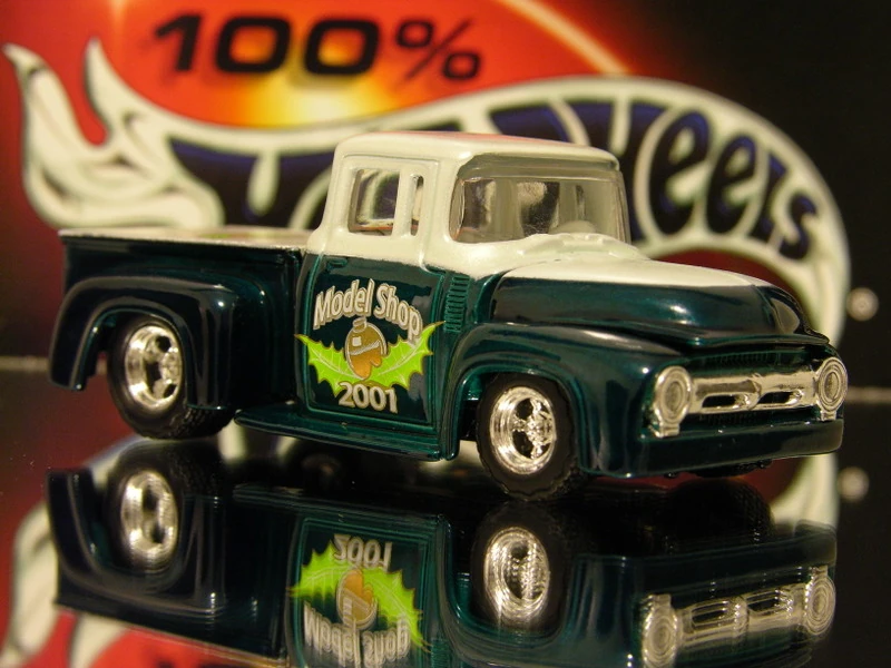 エドロス Ed Rnth ホットウィール HOTWHEELS 56 フォード Amazon.com