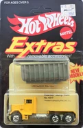 Extras 1983
