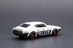 Hot wheels nissan skyline 2000 gtr police hotsell