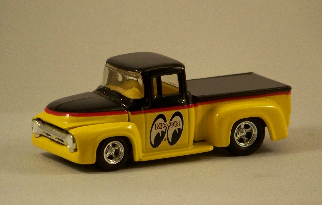 100% ホットウィール MOON Equipped truck set Hot Wheels 100 Moon Equipped 2 Car Set Mooneyes 1938 Ford