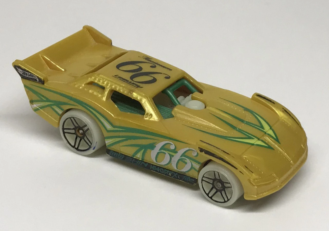 2015 Maximum Leeway (Matte Gold)