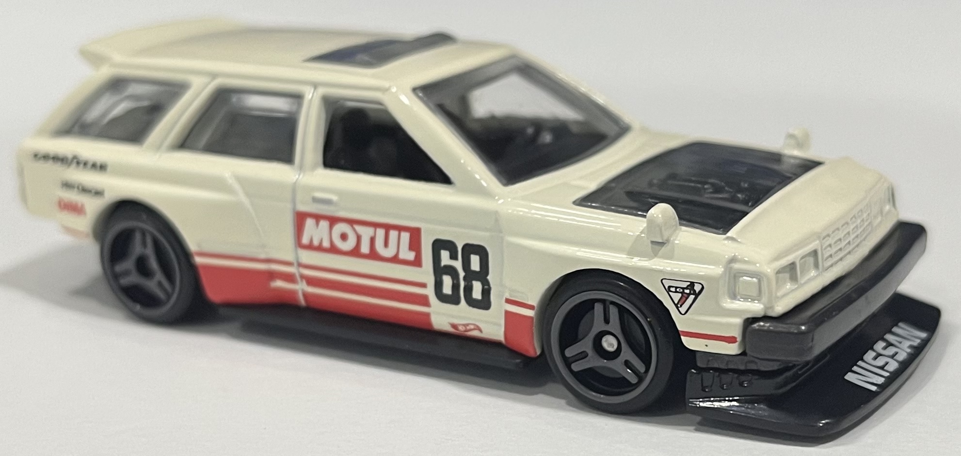 Hot Wheels Nissan Maxima Drift Car 4/10 Linha HW J-Imports