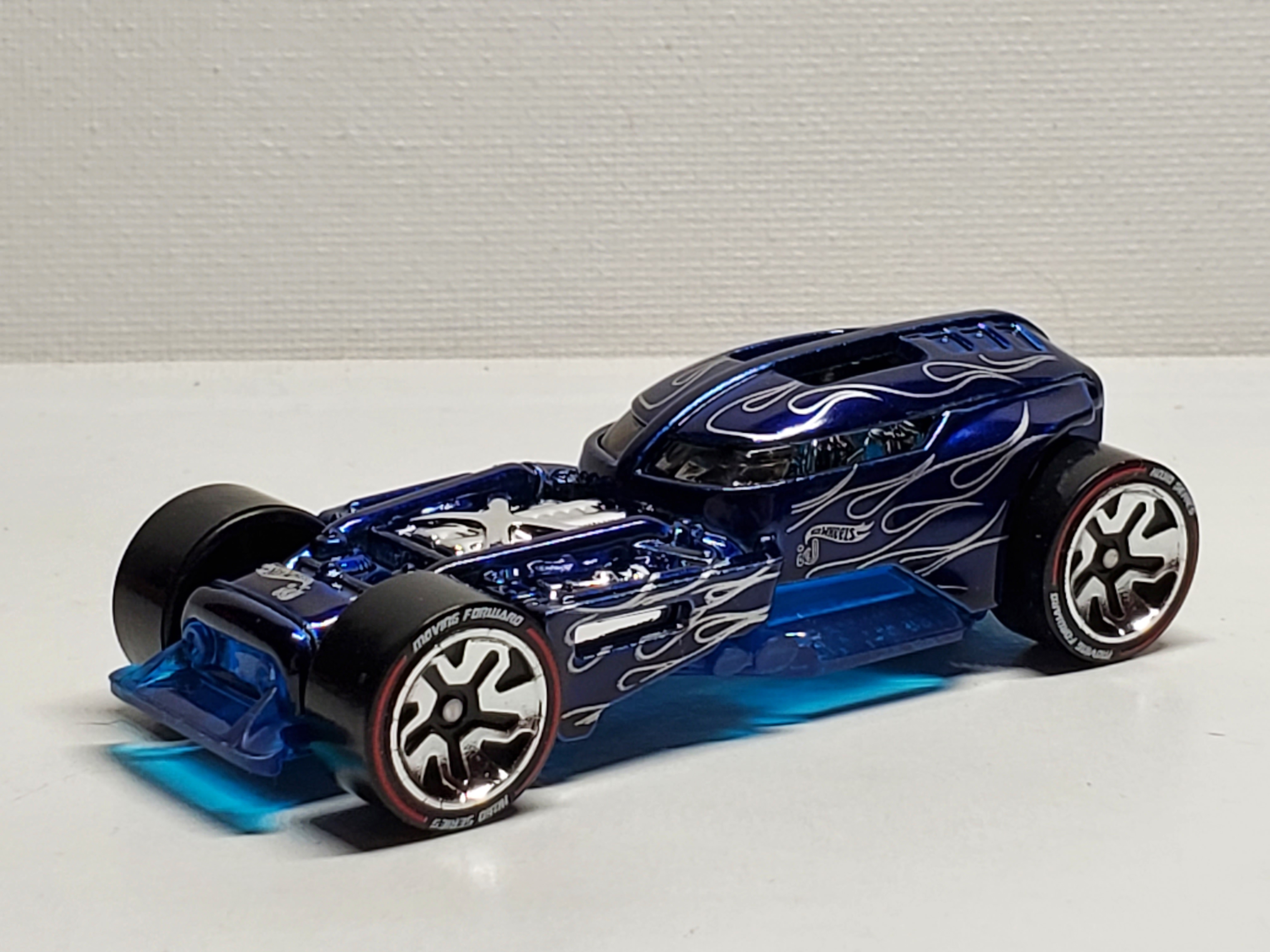 Coche Carrera Go Hot Wheels HW50 Concept