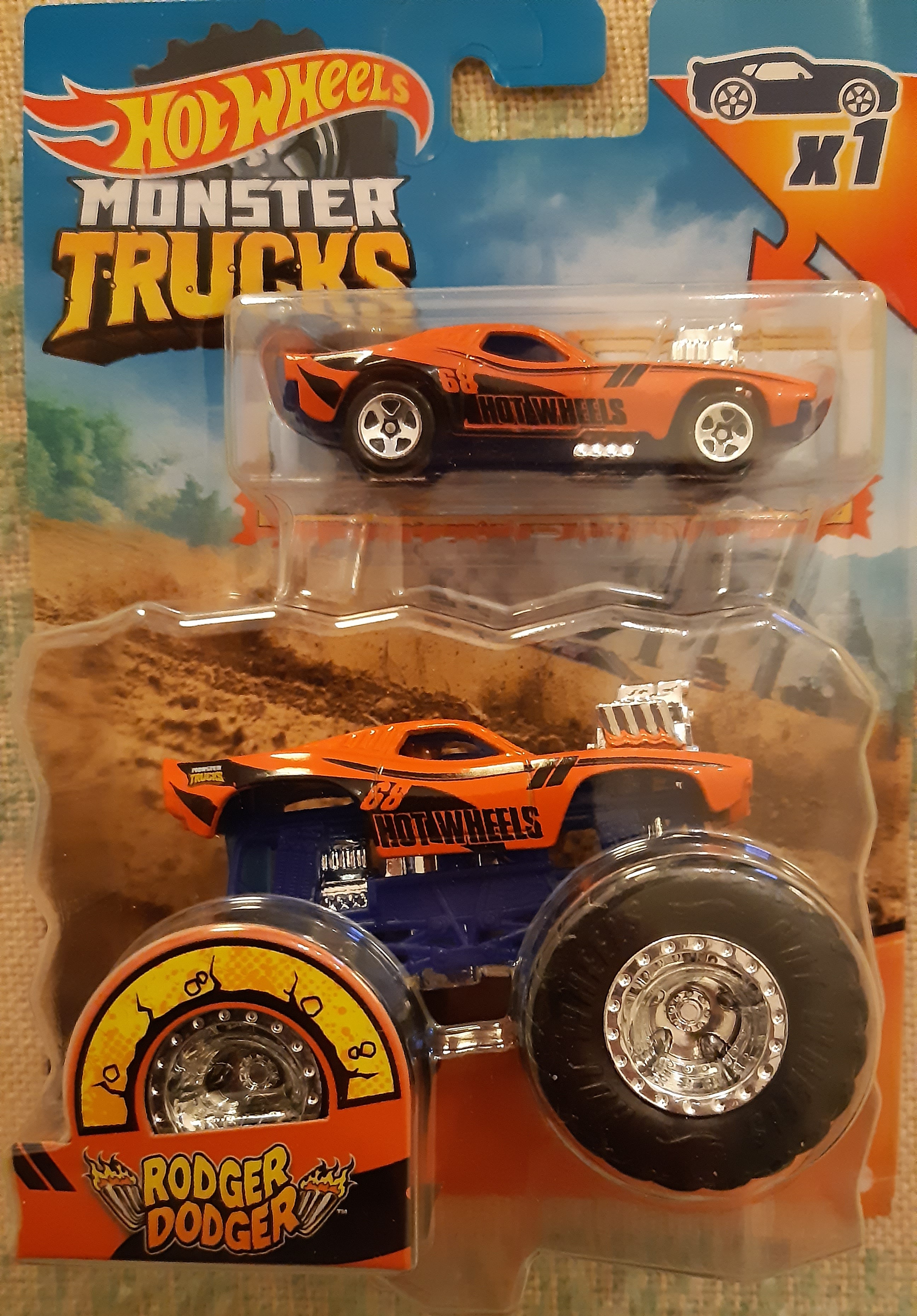 Hot Wheels Monster Trucks 1:64 Rodger Rodger Ramchargers Vehicle