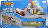 2001 deluxe oil refinery playset