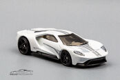 GBB77 - 17 Ford GT-2