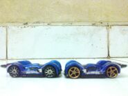 2005 Hot Wheels Low C-GT Normal(Left) and FTE(Right) Wheel Variation