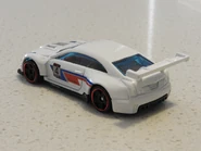 2019 HW Race Day White