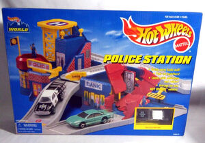 Hot wheels world playset sale