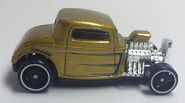 32 Ford. Gold Metalflake. Sidevue