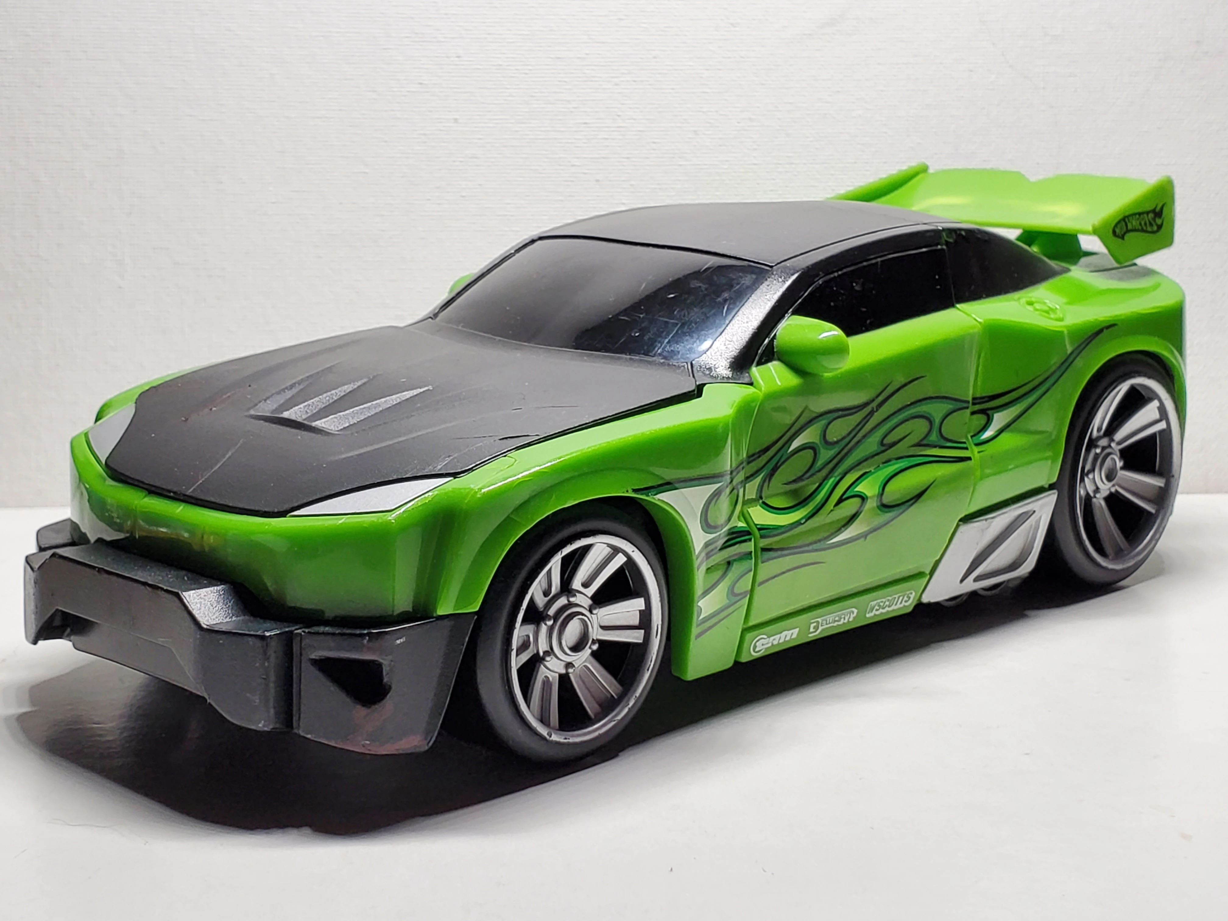 2007 Wreck 'n' Roll (Bumper Busters) (Green)