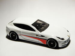 HOT WHEELS - 2011 HW PREMIERE FERRARI FF