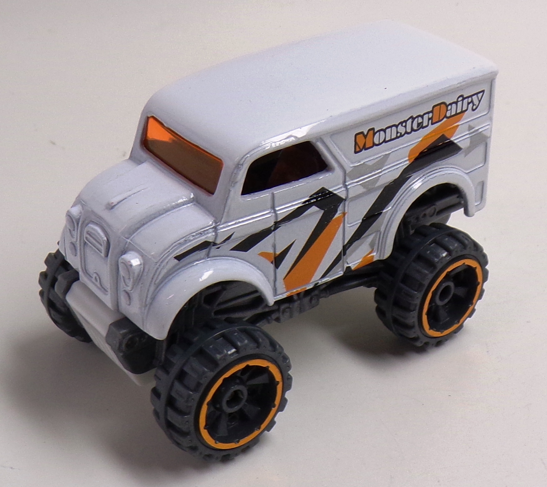 Hot wheels monster sales dairy delivery