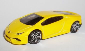 hot wheels yellow lamborghini