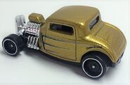 32 Ford. Gold Metalflake. rear high-perspective