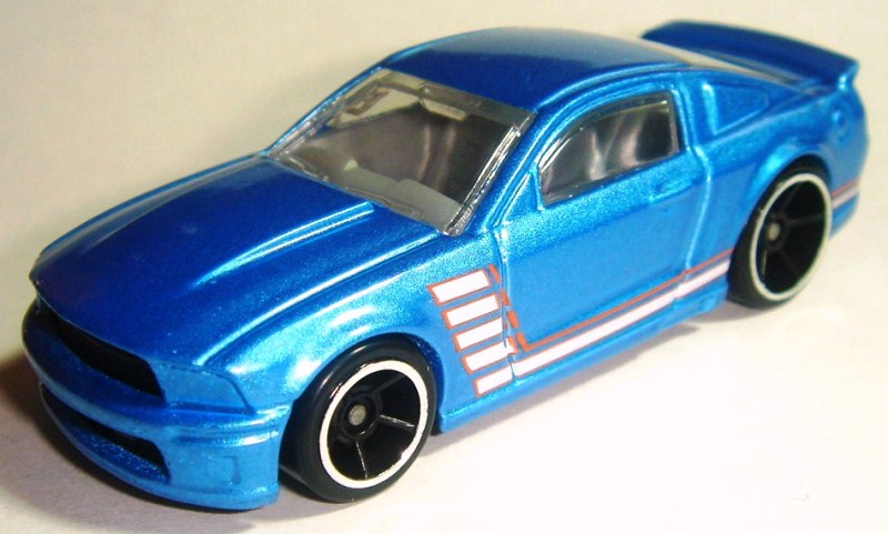 Hot Wheels 2005 Ford Mustang 2020-019 NP21 