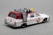 Ecto-1(trsera)-2017 Entertainment