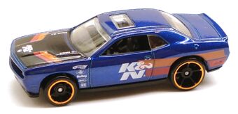 hot wheels 08 dodge challenger srt8