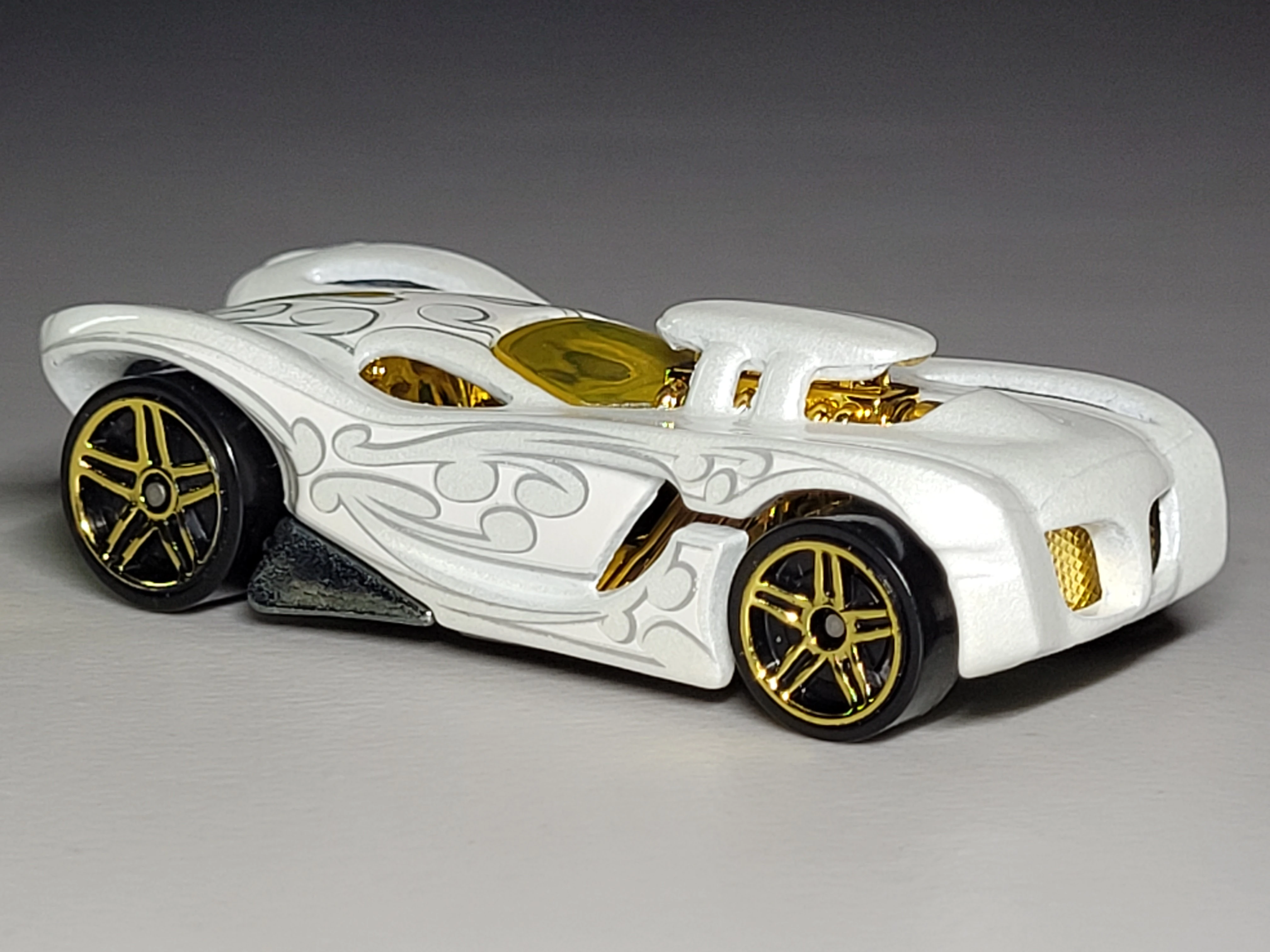 2005 16 Angels (Pearl White)