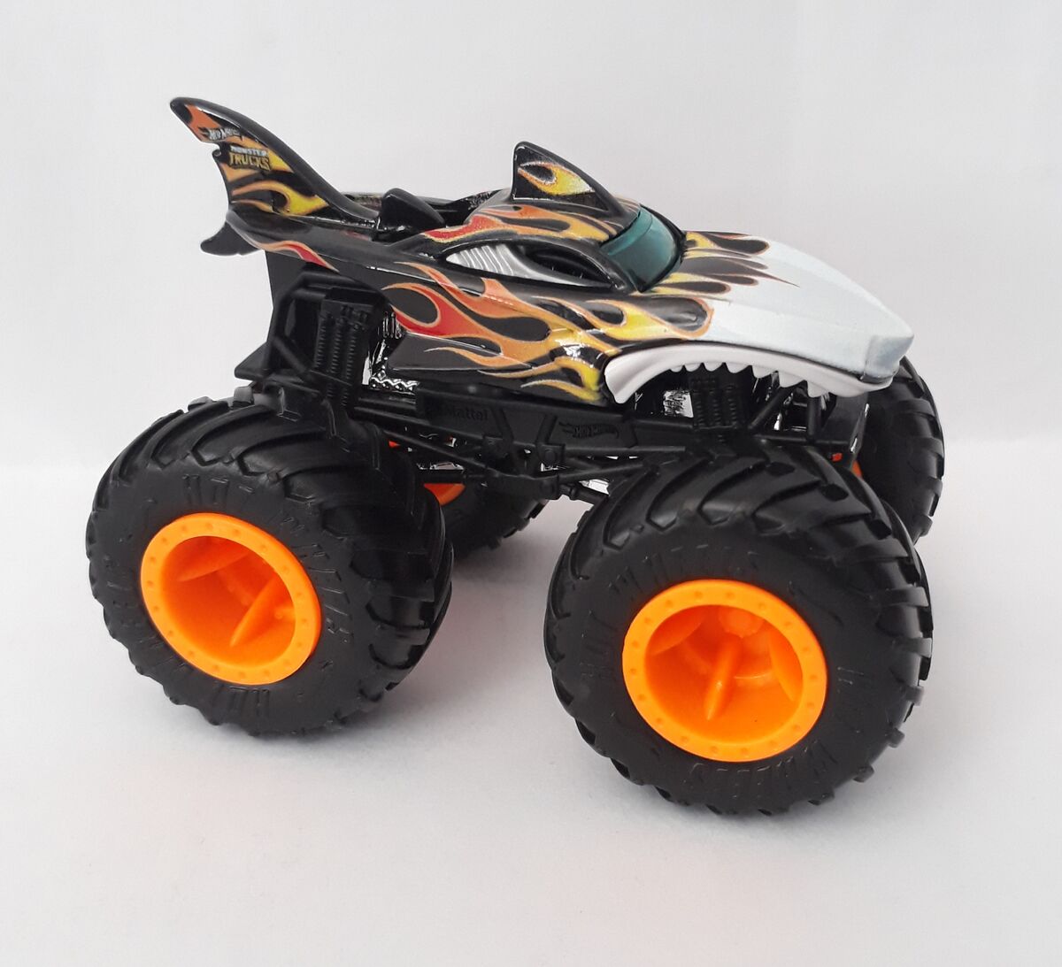 Hot Wheels Monster Trucks Shark Wreak Vehicle – Square Imports