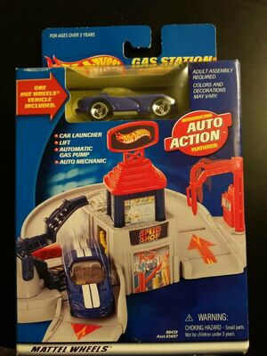 Hot Wheels City Downtown Repair Station Playset with 1 Car