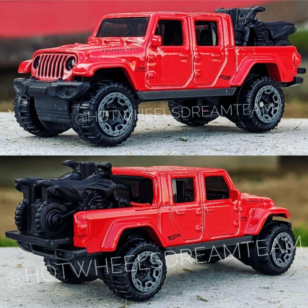 Hot Wheels both RED & TAN '20 Jeep Gladiator Trucks #157/250 Lot of 2 2020 New 