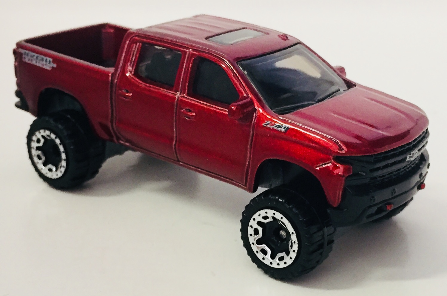 hot wheels 19 chevy silverado trail boss lt